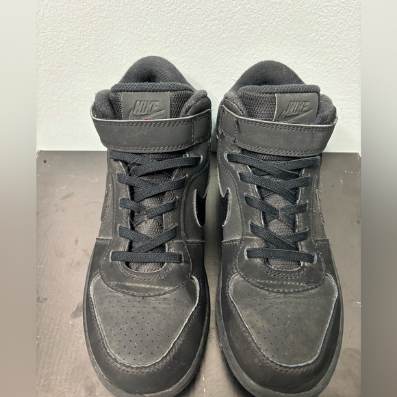 Nike Court Borough Mid Triple Black Sneaker Size 3Y All Black Amazing Shoes - Picture 7 of 12